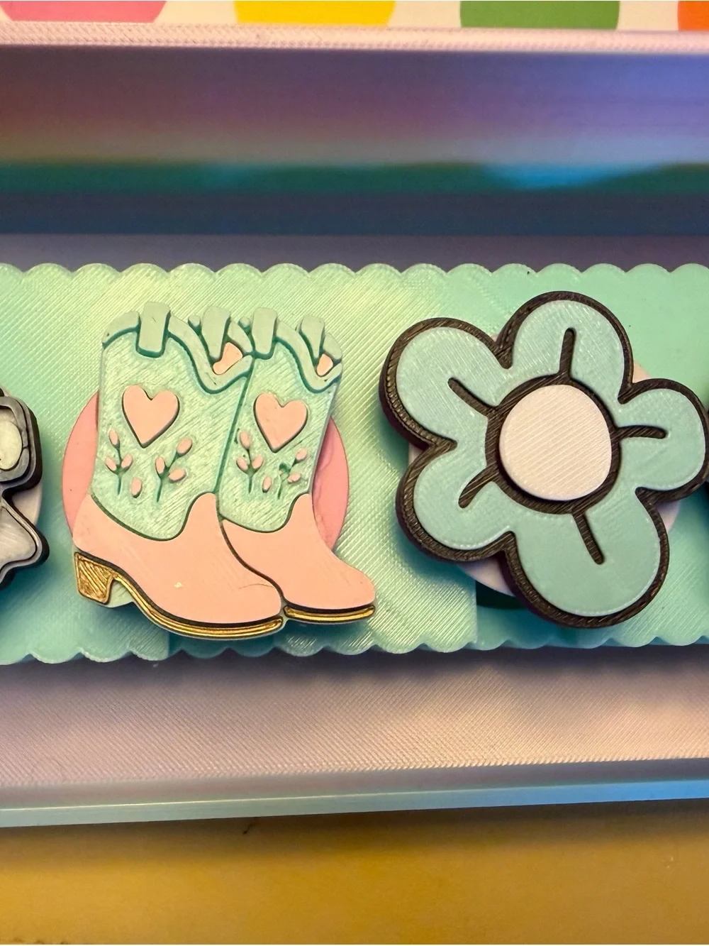 Cute floral flower expandable phone button!